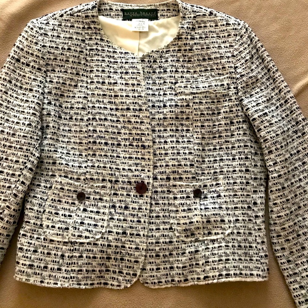 Harve Bernard short Blazer jacket